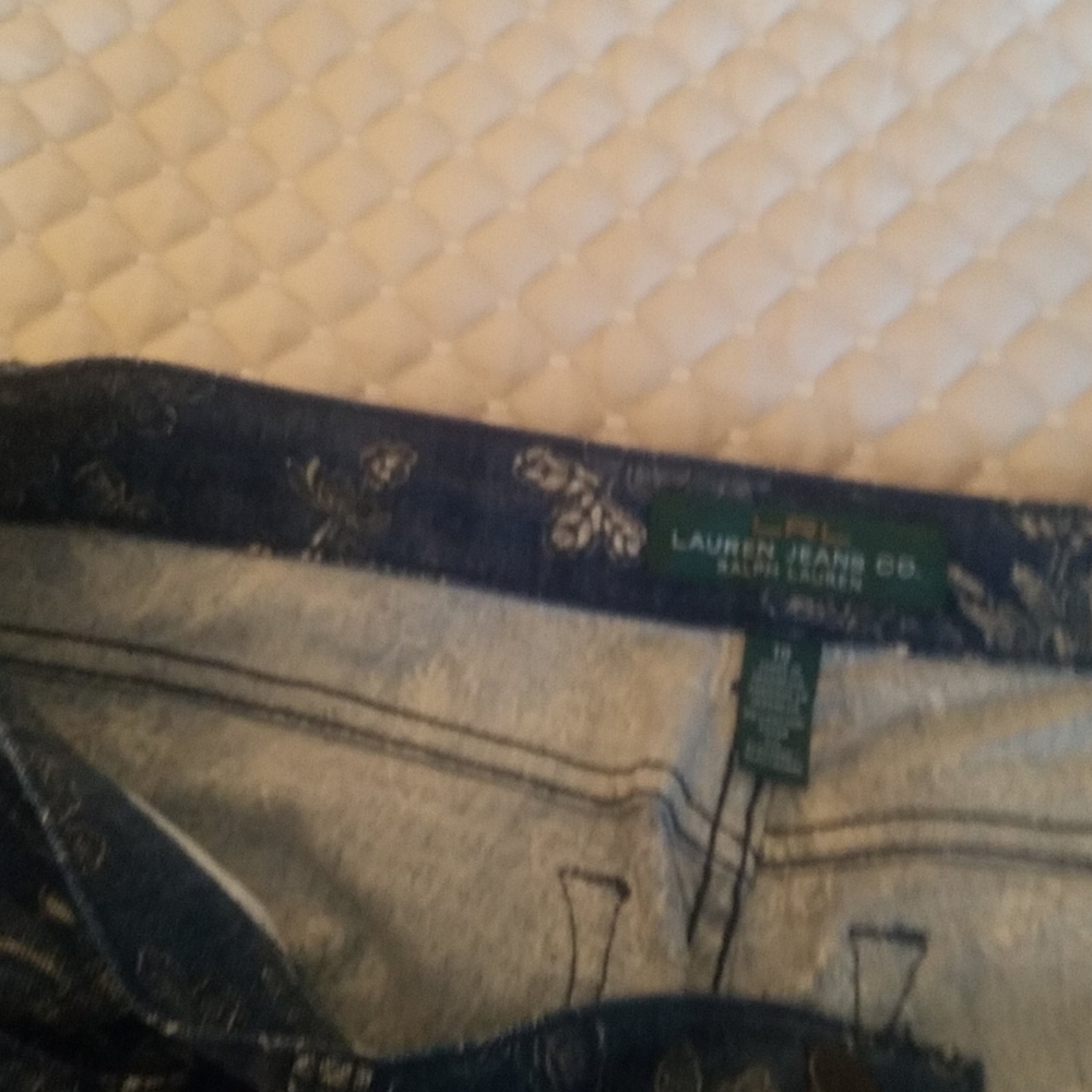 Jeans - Picture 3 of 4